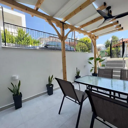 Апартамент Elysian Terrace Nea Kallikrateia